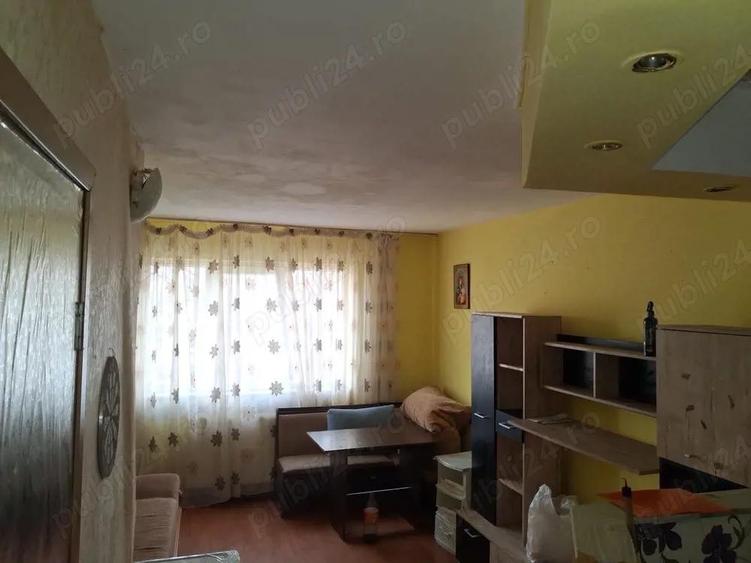 Inchiriez garsoniera - 3