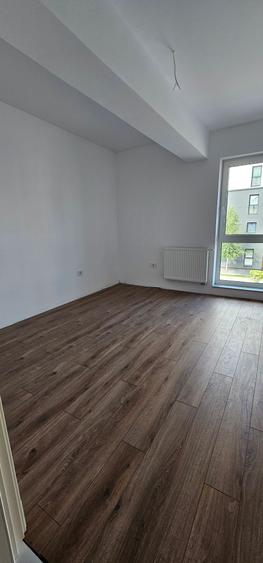 Apartament cu 3 camere decomandat zona Tractoul Maurer Villas - 8