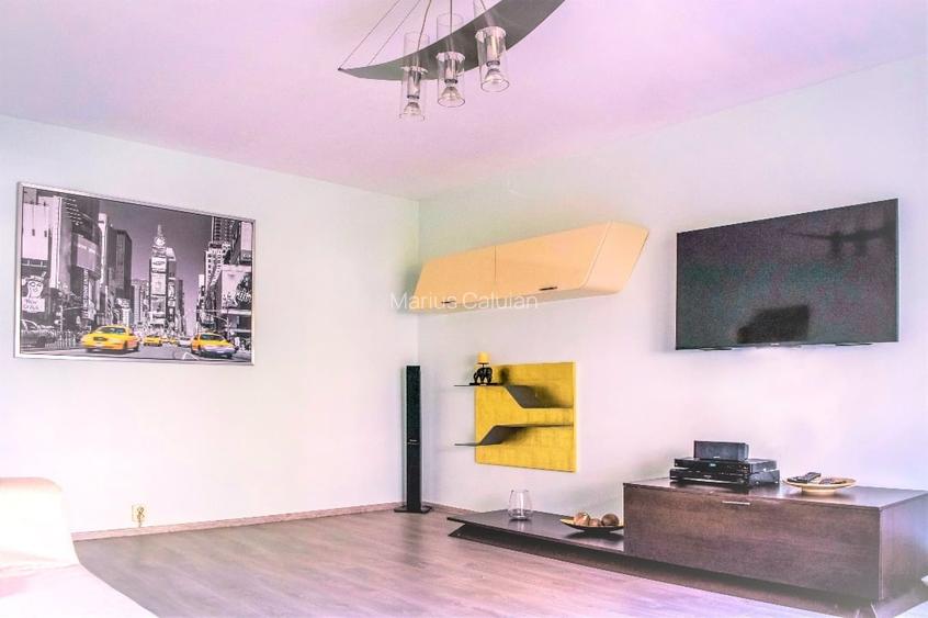 Bloc reabilitat, apartament trei camere zona Zepter