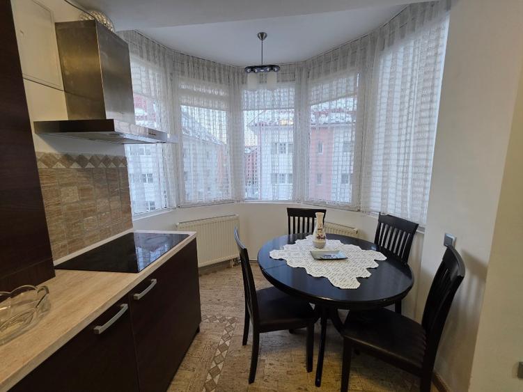 De închiriat Apartament 3 camere strada Marin Preda + locuri parcare - 8