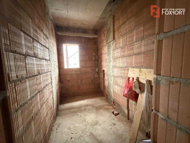 Duplex cu 3 camere si teren de 247 mp de vanzare in localitatea Sacalaz - 13