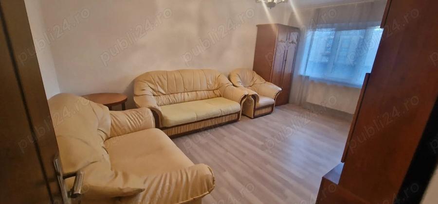 Proprietar, vand ap cu 2 camere dec. et 1 4 - 6