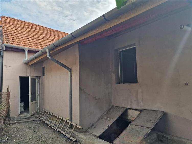 Resita Casa Zona Catedrala Muncitoresc - 6