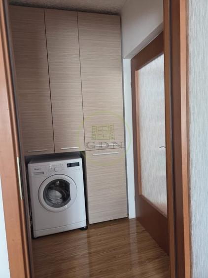 Apartament cu 2 camere semidecomandat, mobilat în Craiovița Nouă