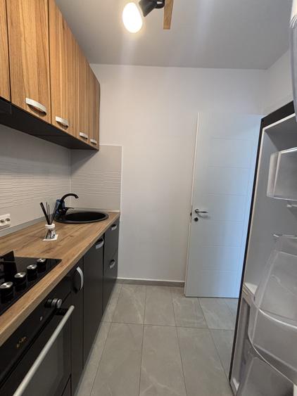 Garsoniera | Hils Pallady | Loc parcare | Centrala | Balcon | Metrou - 9