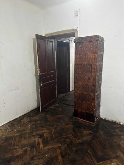 Apartament 3 camere 80,40 mp decomandat Vila veche tip bloc - 13