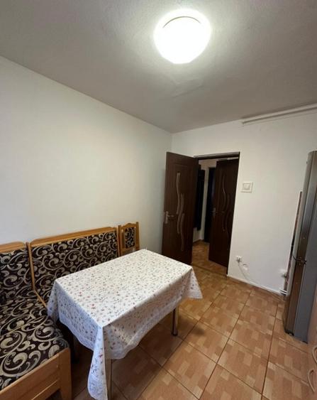 Inchiriez garsoniera - 3