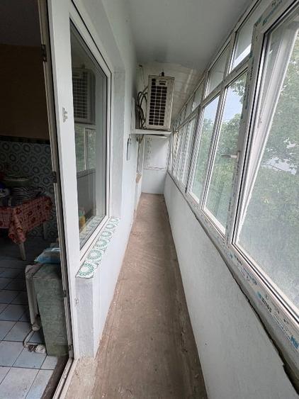Apartament cu 3 camere decomandat, mobilat în Dristor