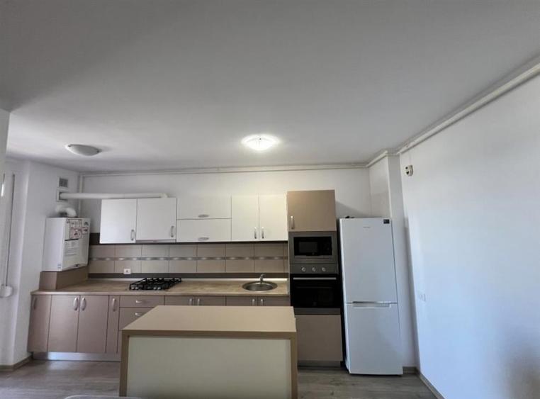 Apartament 2 camere. Arad, Zona Micalaca. - 2