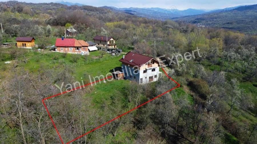 Casa de vacan?a de vanzare in comuna Corbi, sat Poienarei, jude? Arge?. - 12