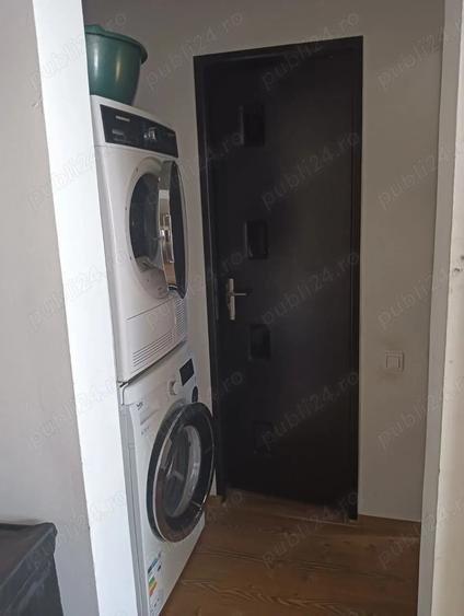 Vand apartament 3 camere in Babeni - 1