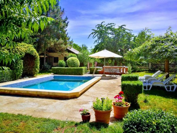 Casa cu piscină  - 10