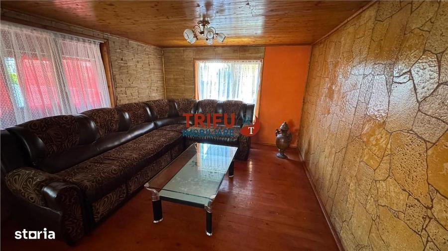 Casă cu 3 camere în Bărăbanț