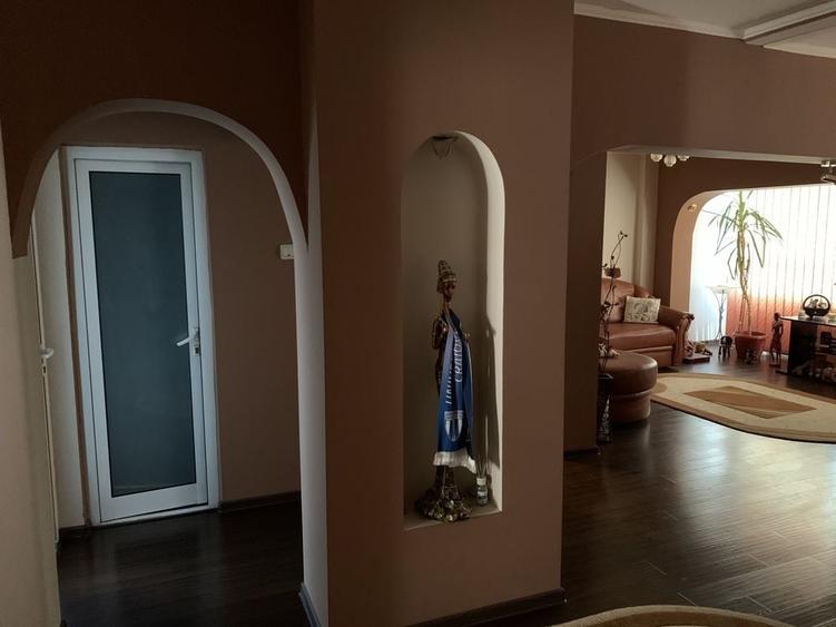 Apartament cu 3 camere în Central