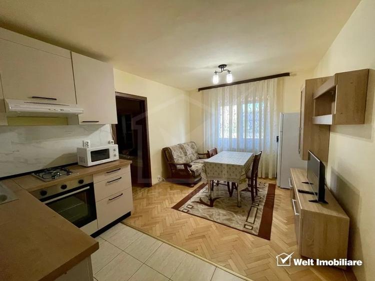 Apartament cu 3 camere decomandat, mobilat în Zorilor