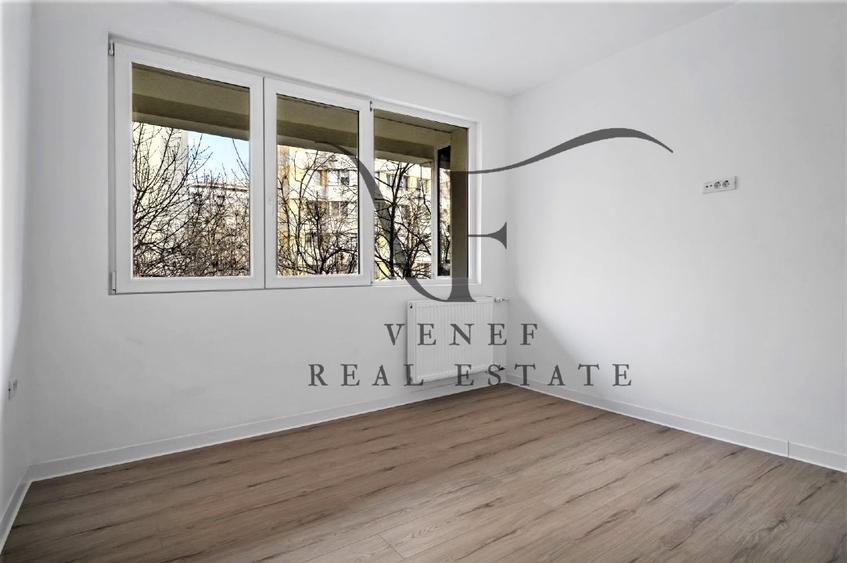 Apartament cu 3 camere semidecomandat în Colentina