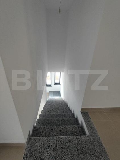 Casă individuală cu 5 camere cu Canalizare în Podari