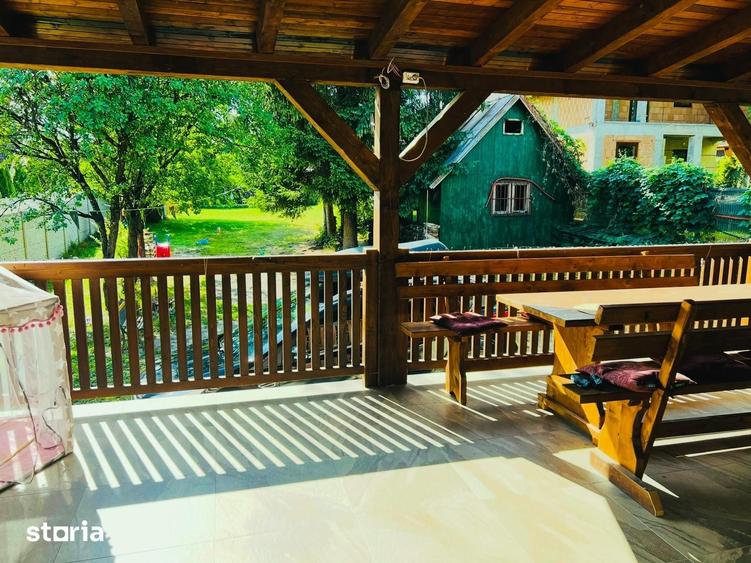 Casă cu 6 camere cu Teren 1000 Mp în Exterior Vest