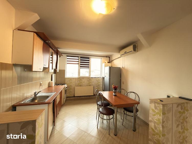 Apartament cu 2 camere decomandat în Girocului