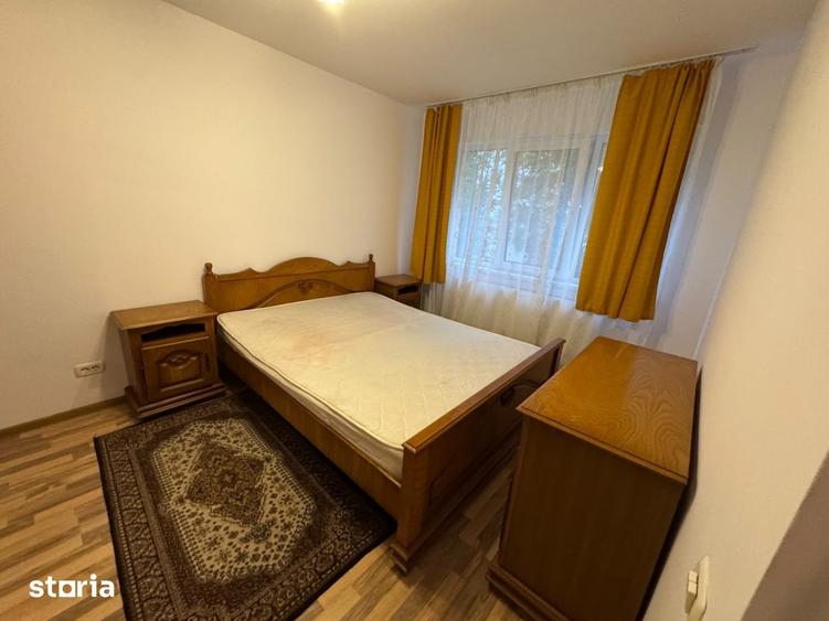 Apartament cu 2 camere semidecomandat în Podu Roș