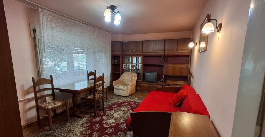 Inchiriez apartament cu 2 camere central Inchiriez apartament cu 2 camere central