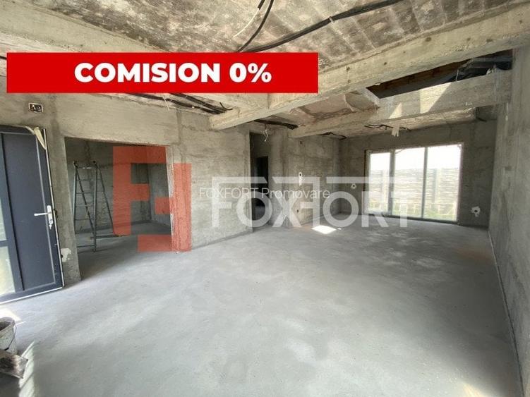 Casa tip triplex, cu 4 camere, de vanzare in Sanandrei.