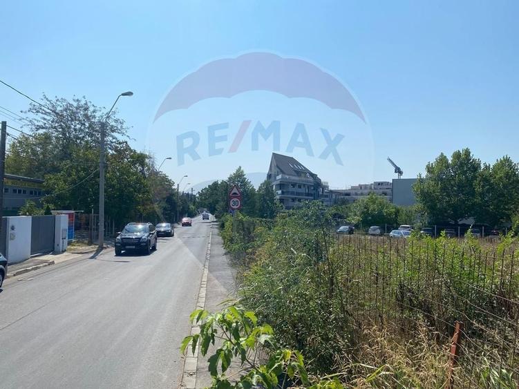 DE VANZARE Teren 1,525mp SISESTI / Drumul Regimentului - 11