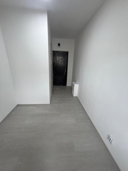 vand garsoniera micro 19 et 1/4 renovata baie proprie pret 13.100 euro - 3