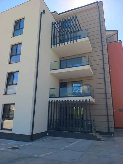 Inchiriez apartament 2 camere bloc nou ( loc parcare privat ) - 10