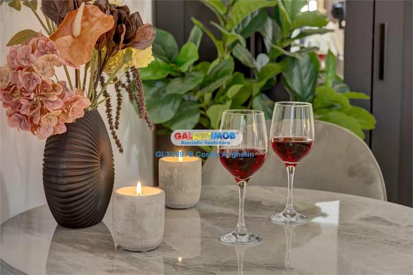 L-Heritage Collection: Courtyard View (Regim Hotelier) - Romana - 4