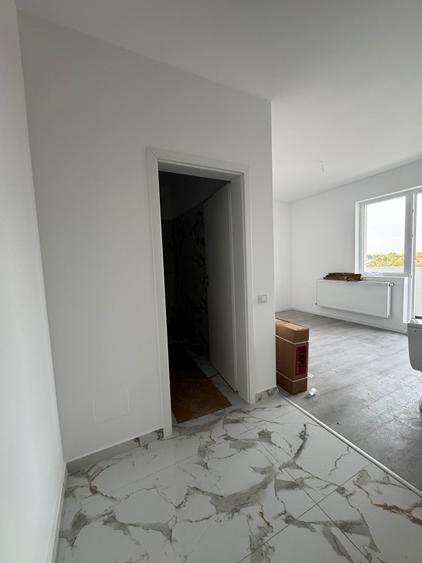 VANZARE GARSONIERA 33 MP-BALCON- BUCATARIE INCHISA-COMISION 0% TVA INCLUS - 14