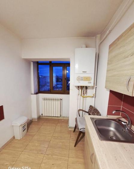 Ap 1 cam D, Gara, vis a vis Mc donalds - 8