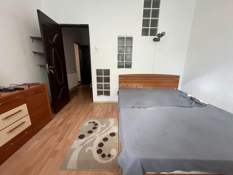 Apartament cu 2 camere semidecomandat, mobilat în Noua