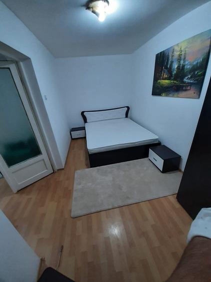 TATARASI-ap. 2 camere,30mp.et.1/4,curat,liber,fara risc,mobilat si utilat! - 8