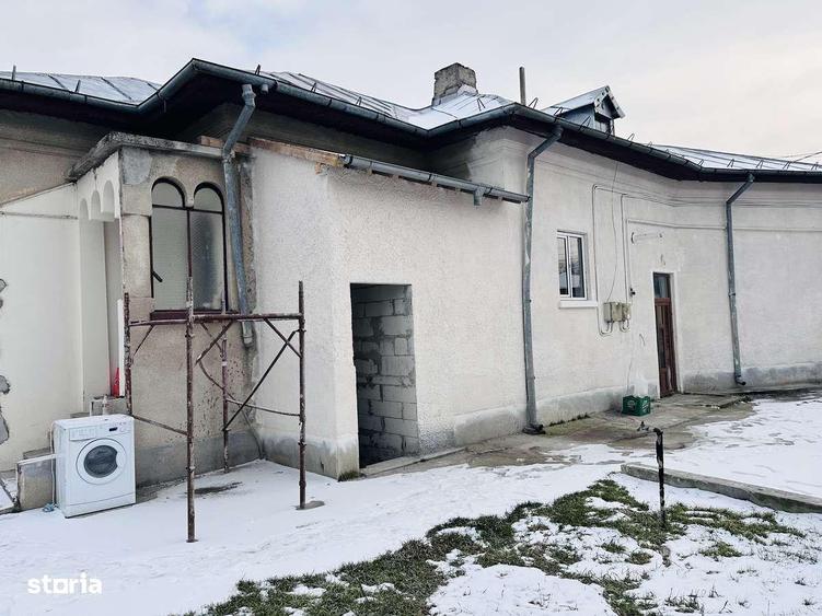 Casa ?i spa?iu comercial, deschidere 2 strazi - 16