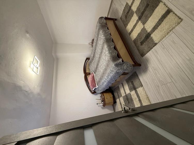 Apartament cu 5 camere decomandat în Central