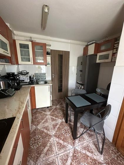 Apartament 2 camere de inchiriat pe termen lung in Sepsi, zona Strand. Dotat cu AC,mobilat. Ideal pentru un angajat la stat sau cuplu. - 5