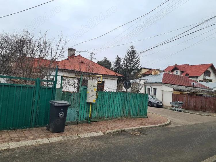 Casa de vanzare in Ia?i 143 mp utili Va propunem spre vanzare o casa spa?ioasa ?i luminoasa, situa - 3