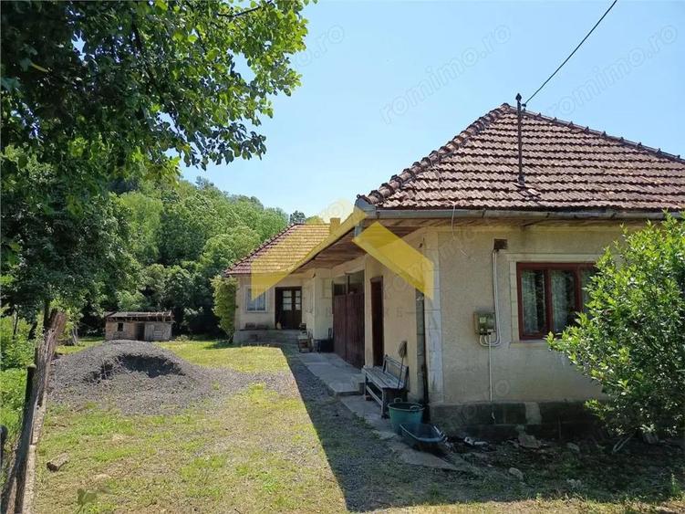 Casa de vanzare comuna Varfurile, localitatea Magulicea - 10