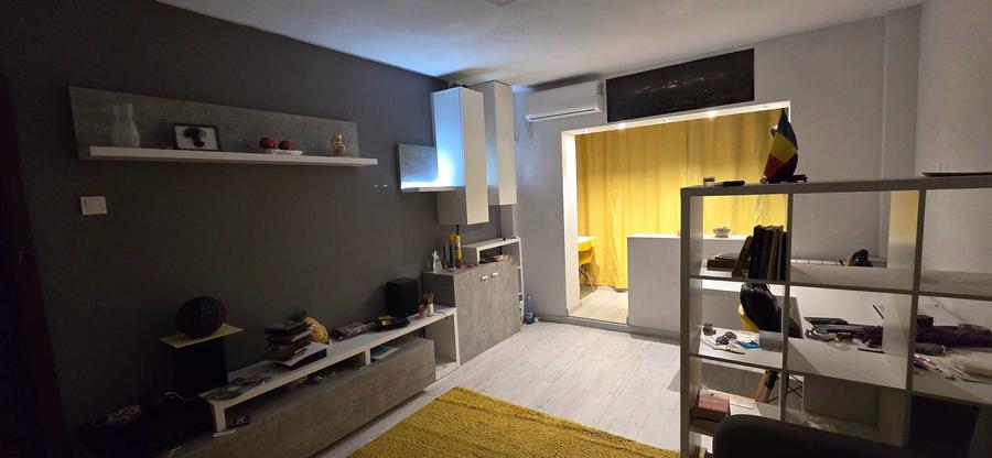 Apartament cu 3 Camere si 2 Bai Potential Excelent, Zona Baba Novac / Piata Muncii - 3