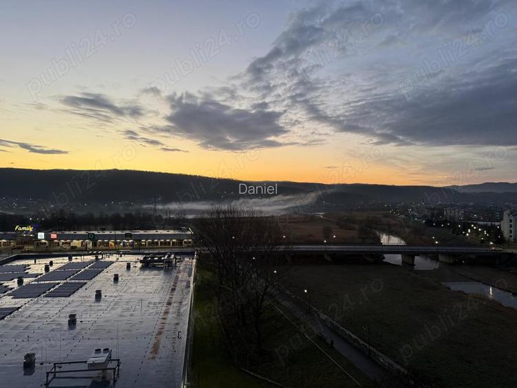 Vand apartament 3 camere