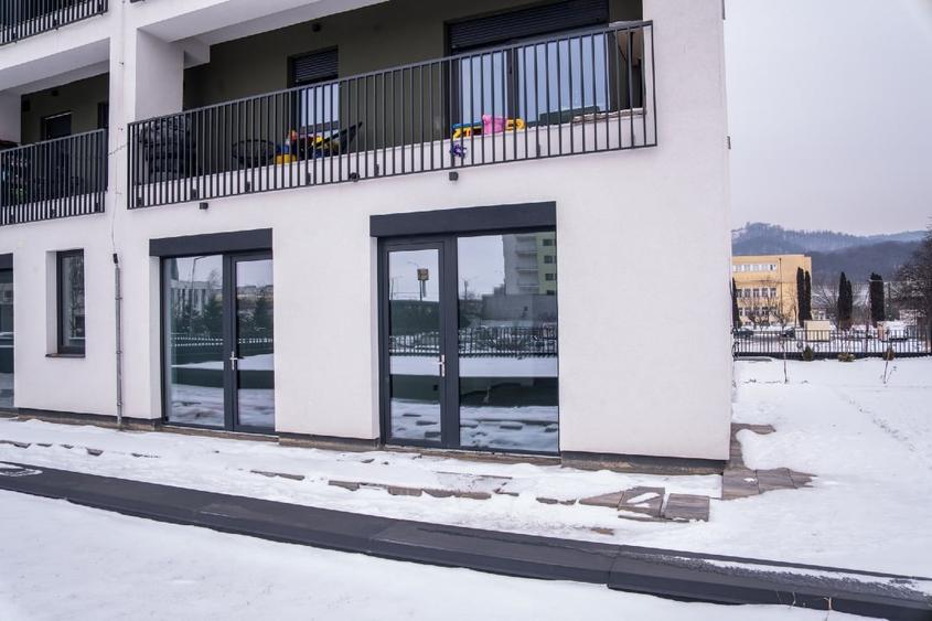 Spatiu comercial 81.6 mp direct proprietar 250 000 € - 2