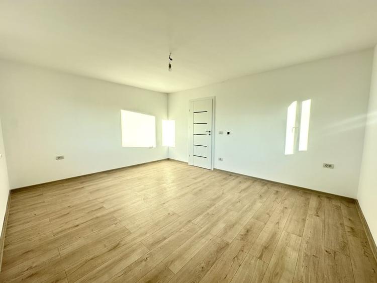 Duplex spatios, 5 camere, 355 mp teren,  127 mp utili - Sanandrei - 4