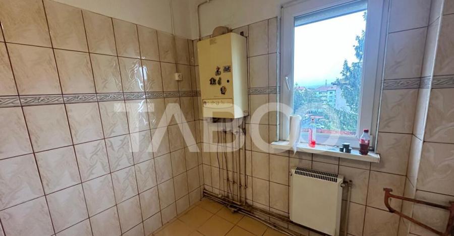 Apartament cu balcon 2 camere si pivnita zona Mihai Viteazul - 7