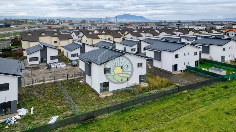 REZERVAT!!!  CASA SANPETRU BRASOV - 24