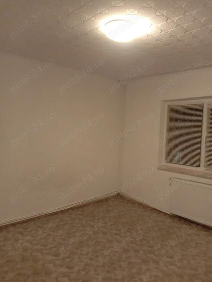 Vand apartament cu trei camere Str Doctor Hacman Nr 34 STR Dr.Hacman (la fantana) - 7