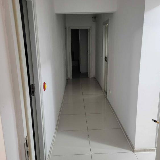 Vand apartament cu 3 camere in Medgidia - 8