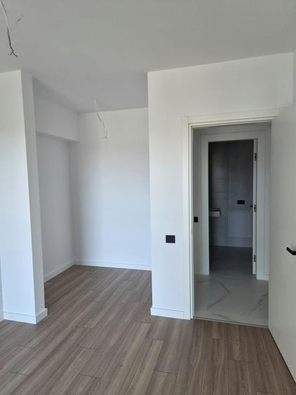 Apartament cu 2 camere decomandat în Theodor Pallady