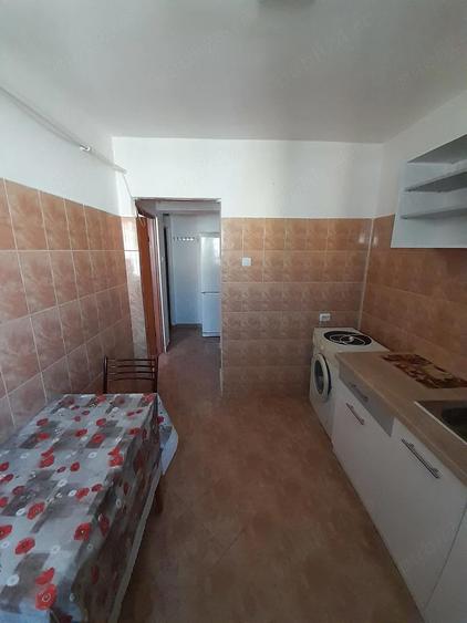 Inchiriez garsoniera - 4