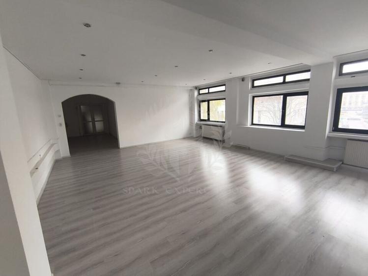 SPATIU BIROURI\\ULTRACENTRAL - 3